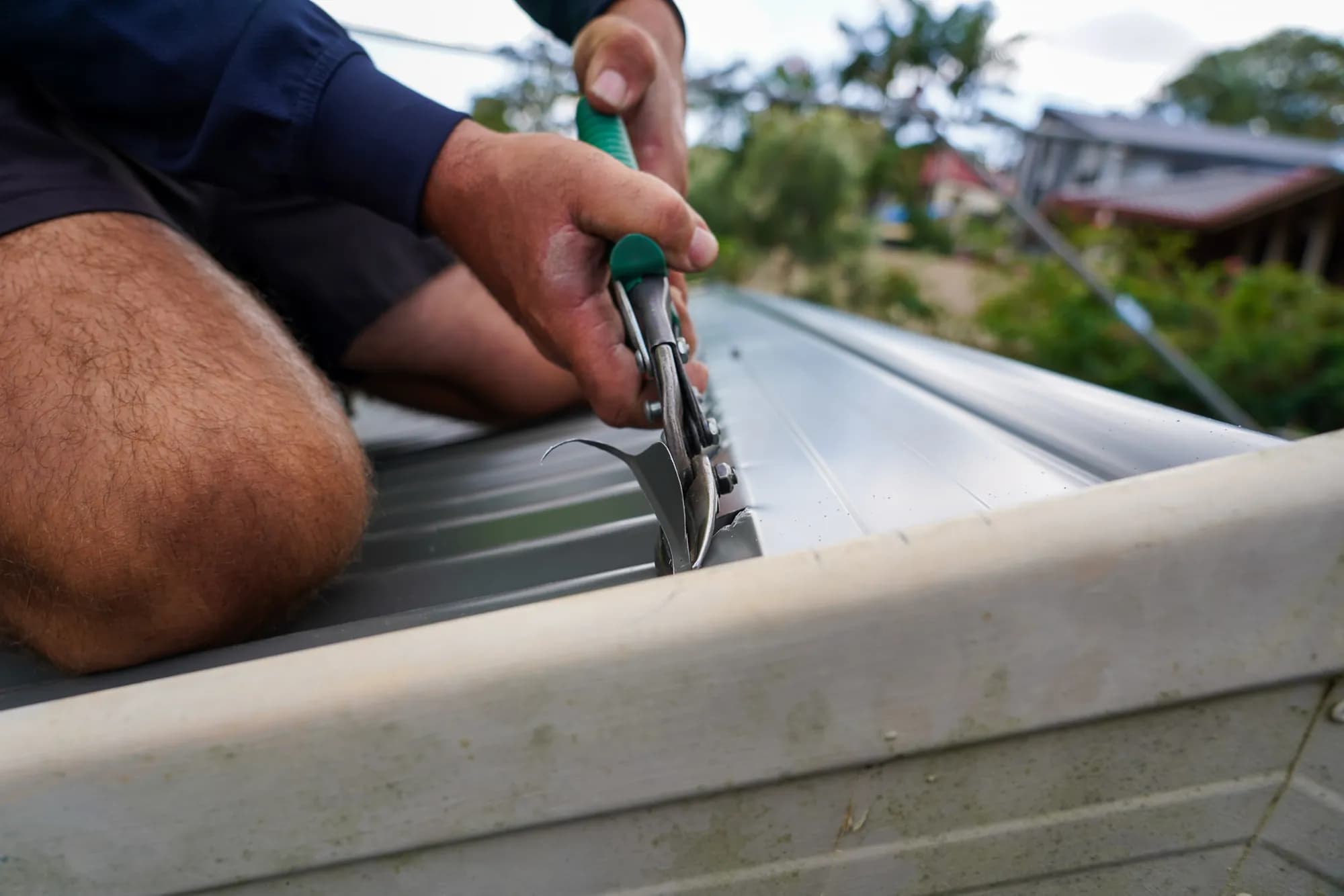 Roof replacement in progress at the Benowa project