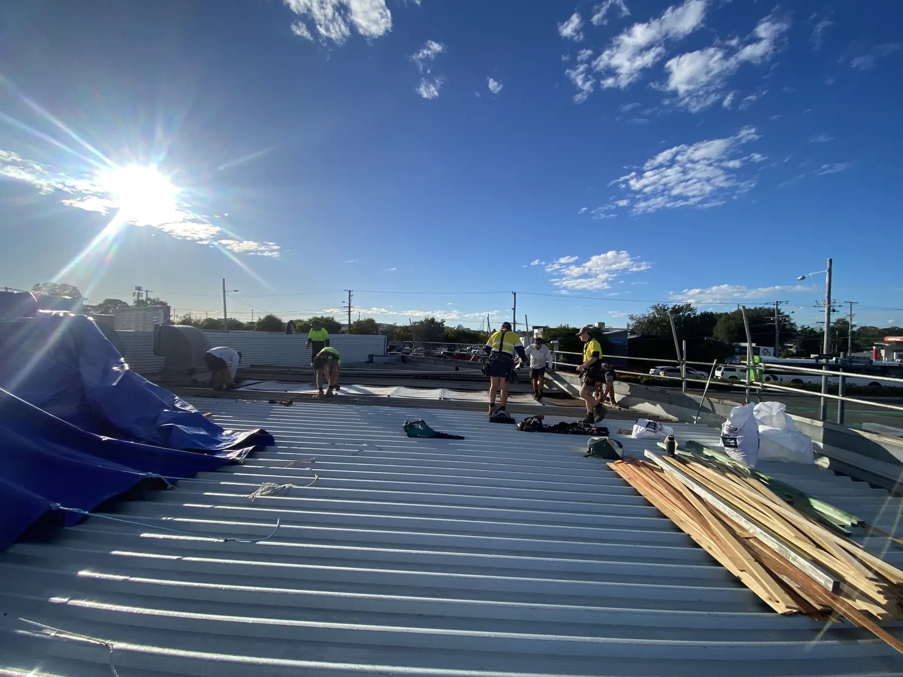 Commercial car showroom roof replacement at Kippa-Ring