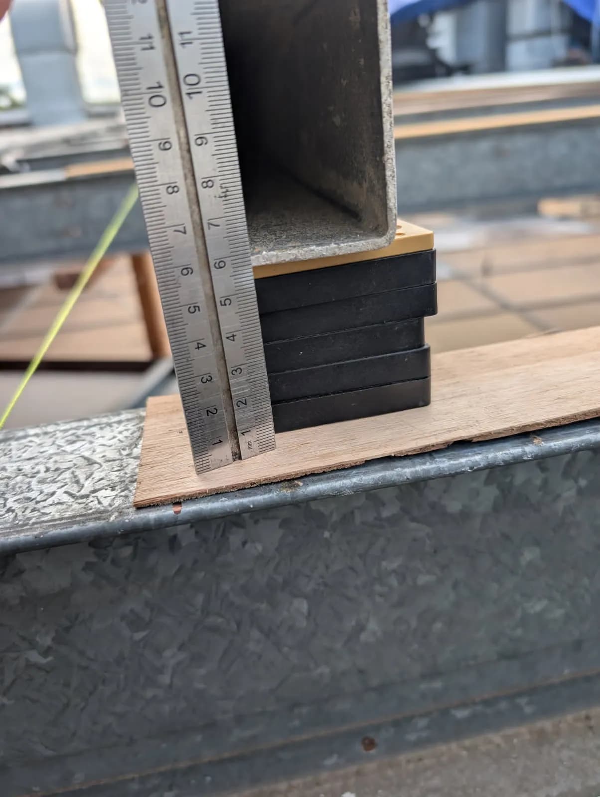 Timber diminishing furring set to achieve the roof fall at the Kippa-Ring car showroom