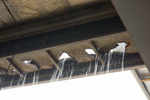 Problems Caused Leaking Roofs 420X280 — Problems Caused By Leaky Metal Roofs