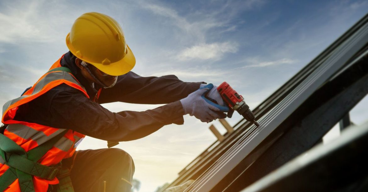 Metal Roof Restoration vs Replacement: What’s Right for You? 5 metal roof restoration